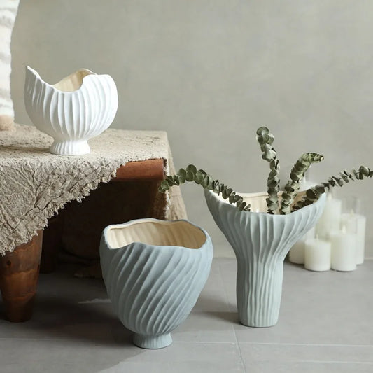 Vaso da fiori in ceramica: decorazione di lusso per case moderne