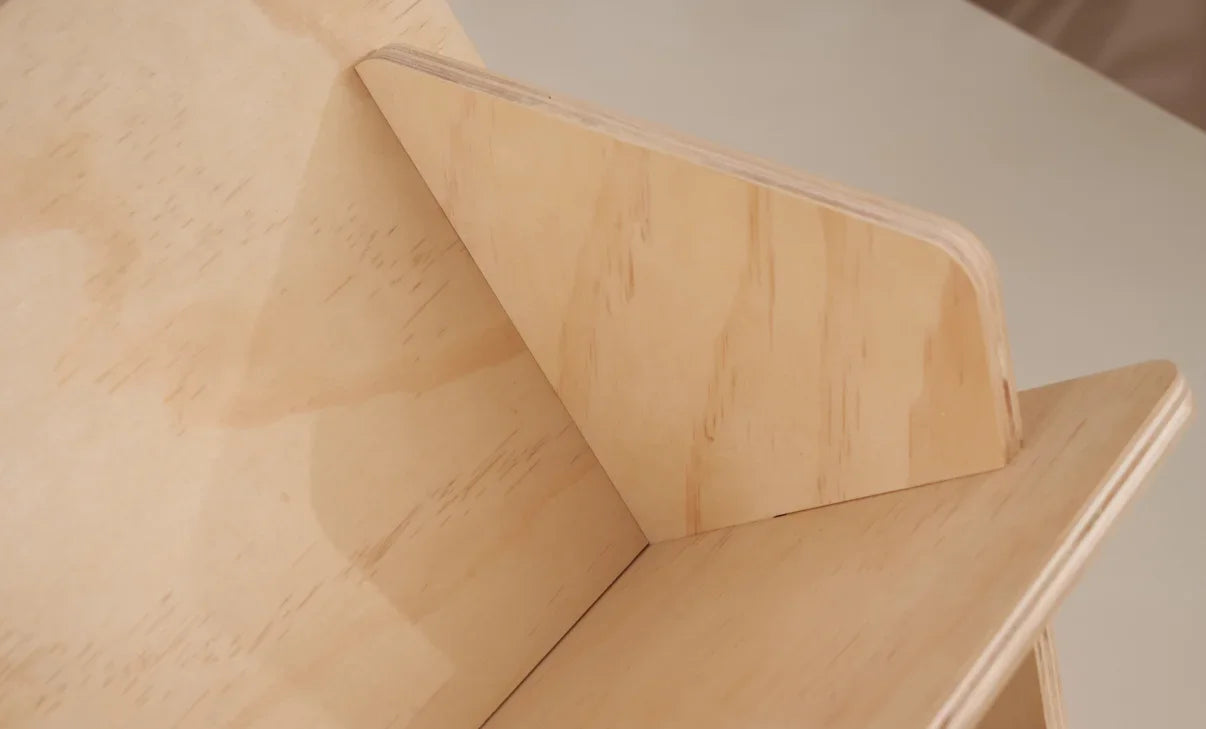 不规则木制儿童书架 - [品牌名称] 的趣味收纳盒