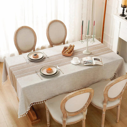 Battilo 防水亚麻棉桌布 – 提升用餐格调