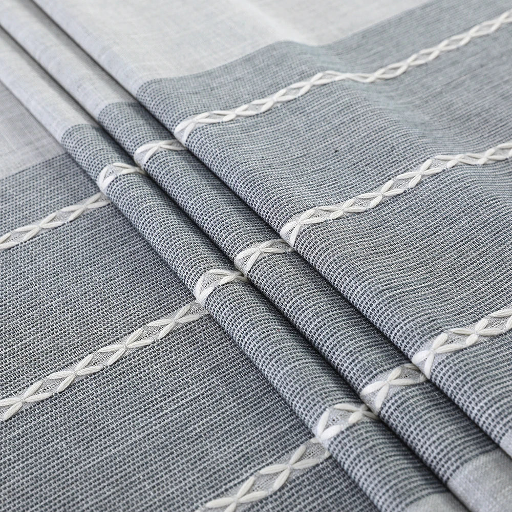 Battilo 防水亚麻棉桌布 – 提升用餐格调