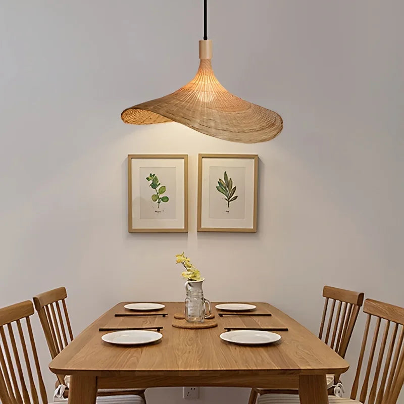 Rustic Hand-Woven Bamboo Lampshade: Cozy Home Decor Lighting