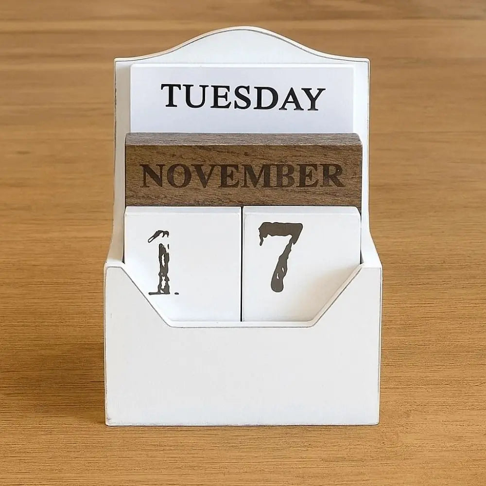 Elegante Calendario Perpetuo in Legno: Organizza con Stile!